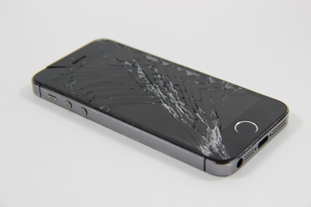 iPhone mit Glasbruch Reparatur